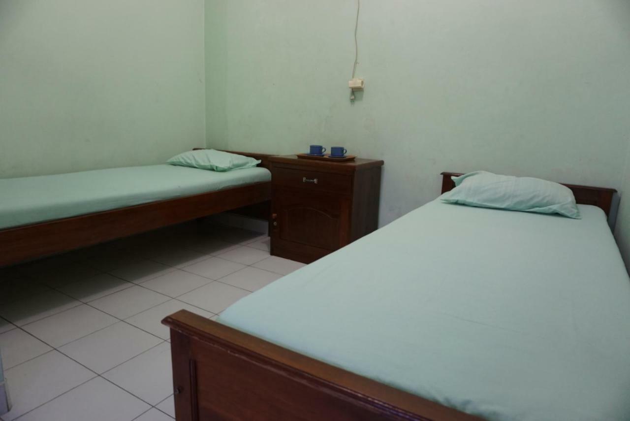 Ismoyo Hotel Jogjakarta Buitenkant foto